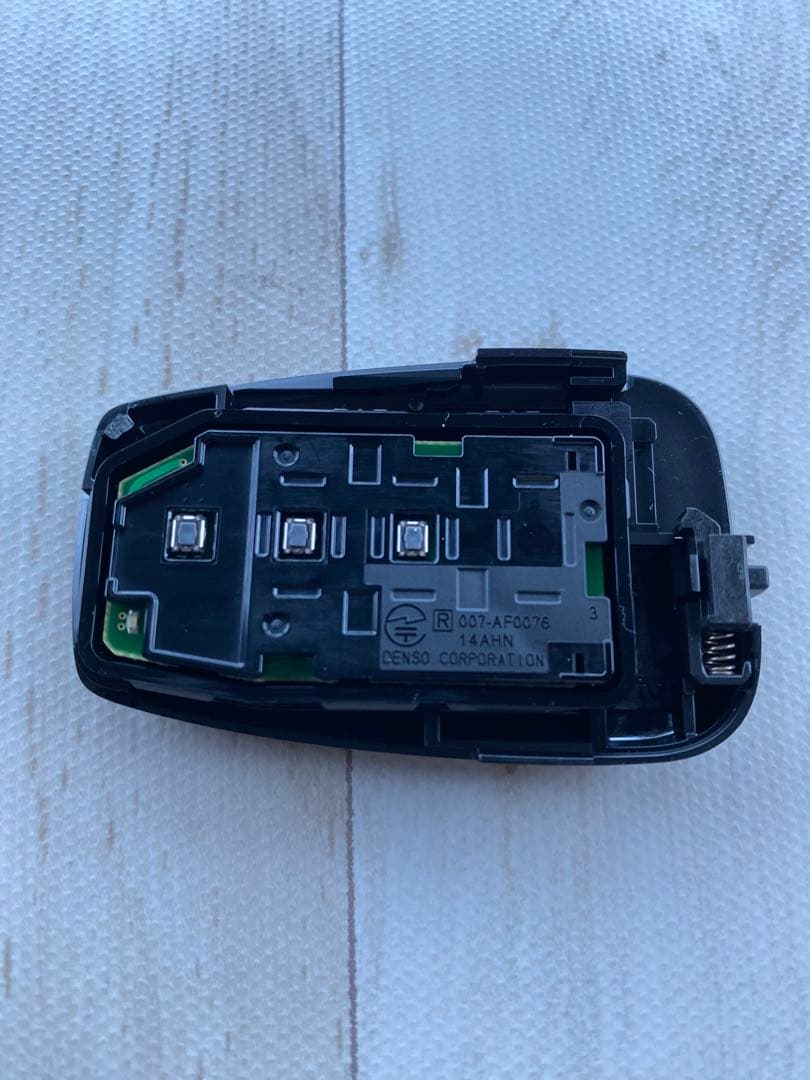 トヨタ　純正　86 スマートキー　ZN6 トランクスイッチ　3ボタン　美品　袋入