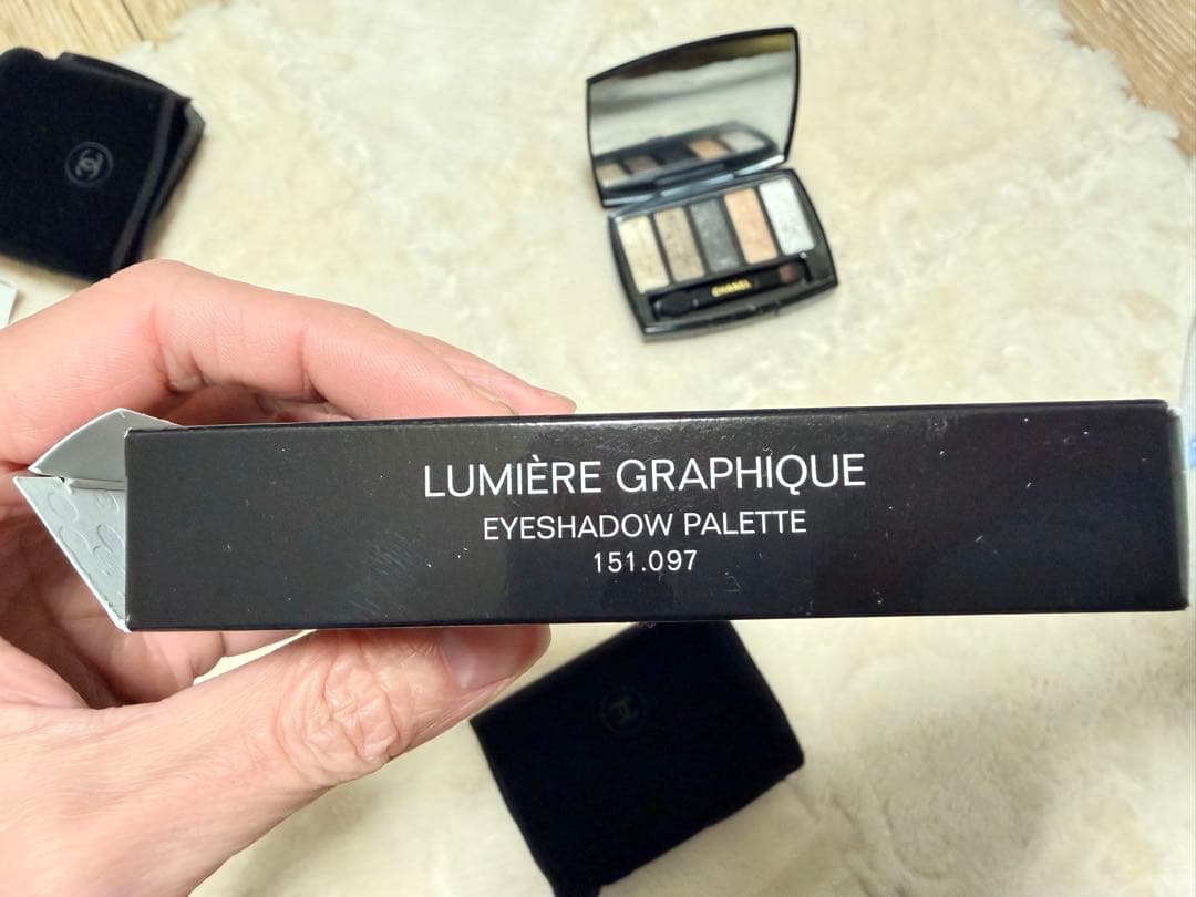 【美品】シャネル ルミエール グラフィック（2023ホリデー限定）