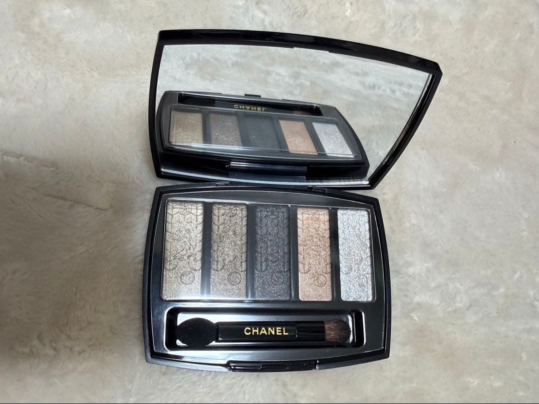 【美品】シャネル ルミエール グラフィック（2023ホリデー限定）