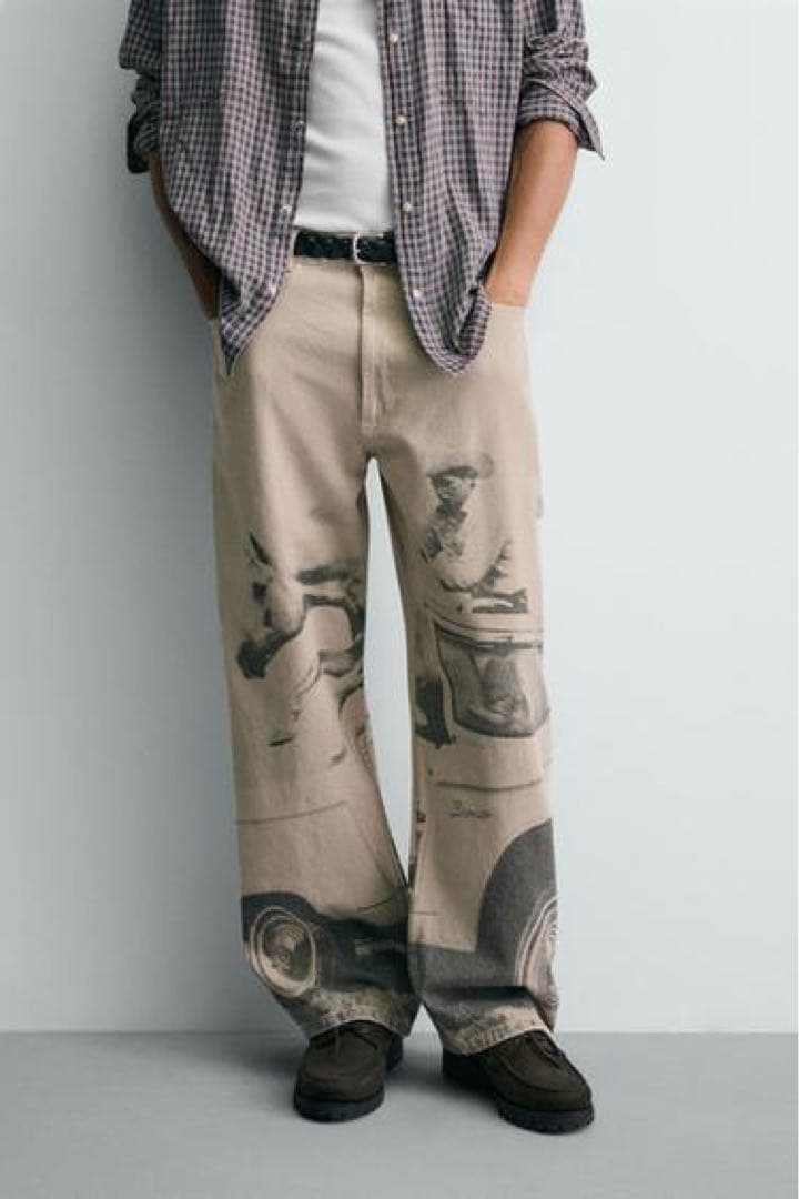 完売品 ZARAバギーフィット FORD プリント柄パンツEU38新品タグ付き