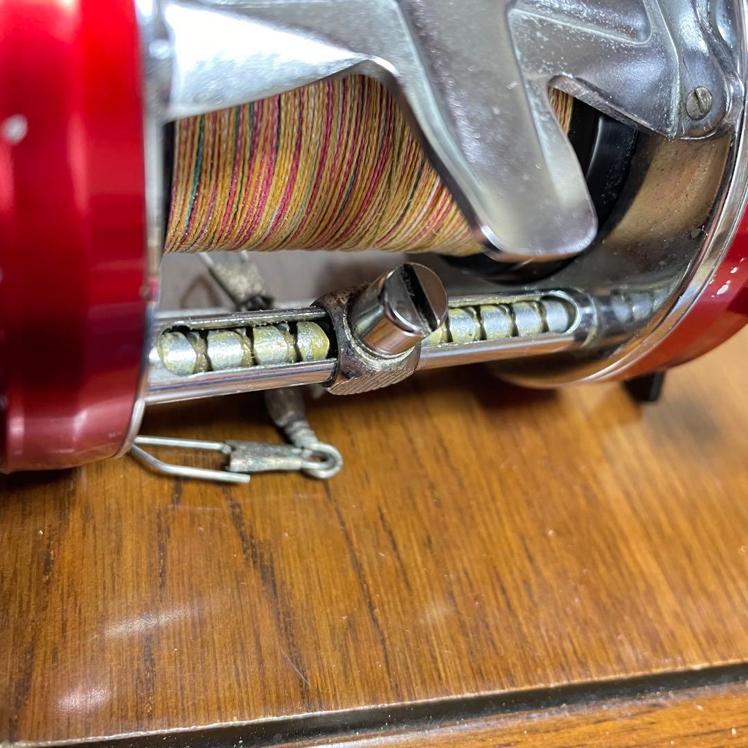 ABU Ambassadeur 7000 赤