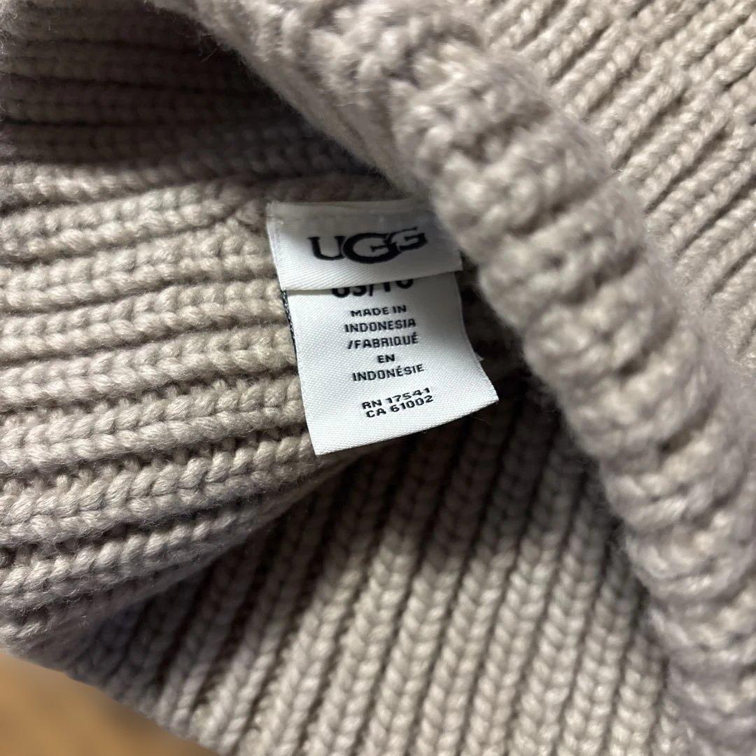 UGG ニット帽 グレージュ