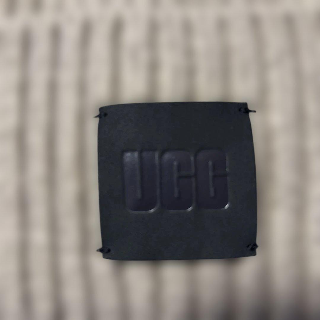 UGG ニット帽 グレージュ