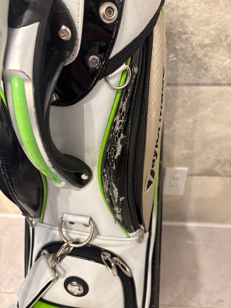 【RBZシリーズセット】TaylorMade RBZ キャディバッグとグローブ