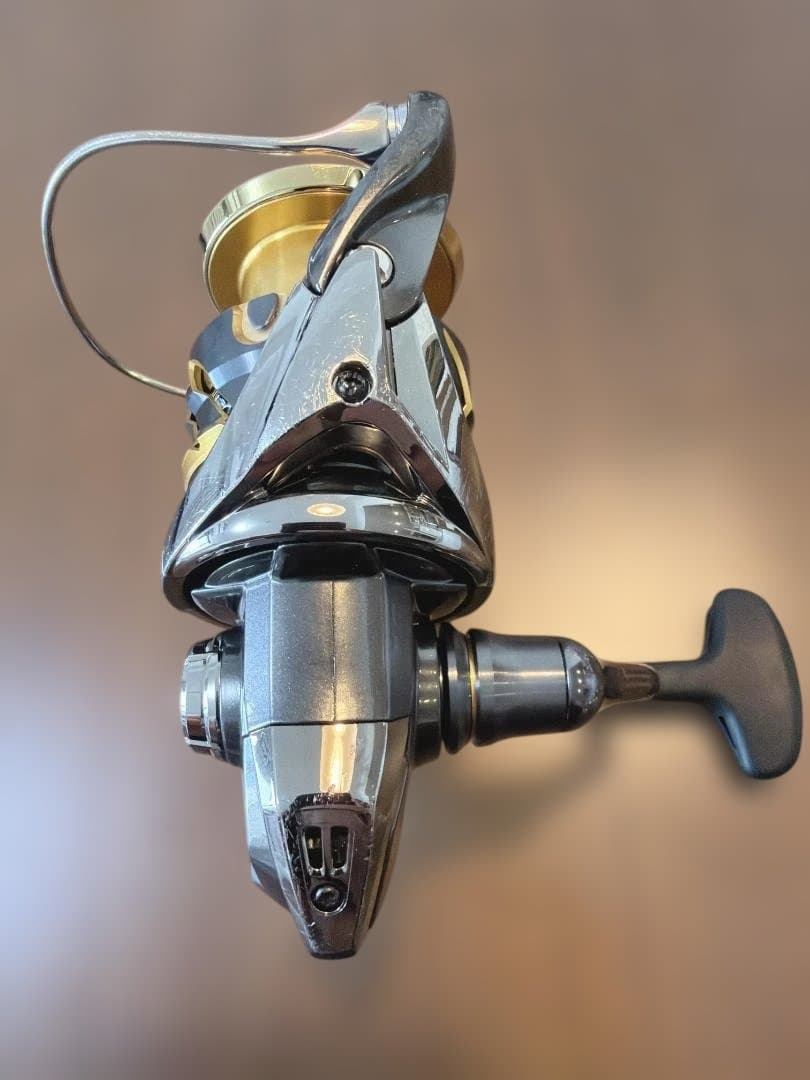 シマノ 20ツインパワー TWIN POWER C3000XG スピニングリール