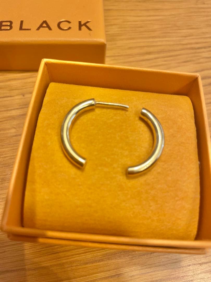 MARIA BLACK ゴールド　フープピアス 片耳用