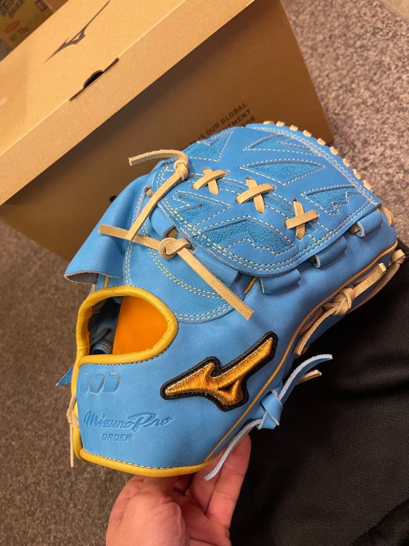 【早い者勝ち！】 ミズノプロオーダーグラブ 投手用