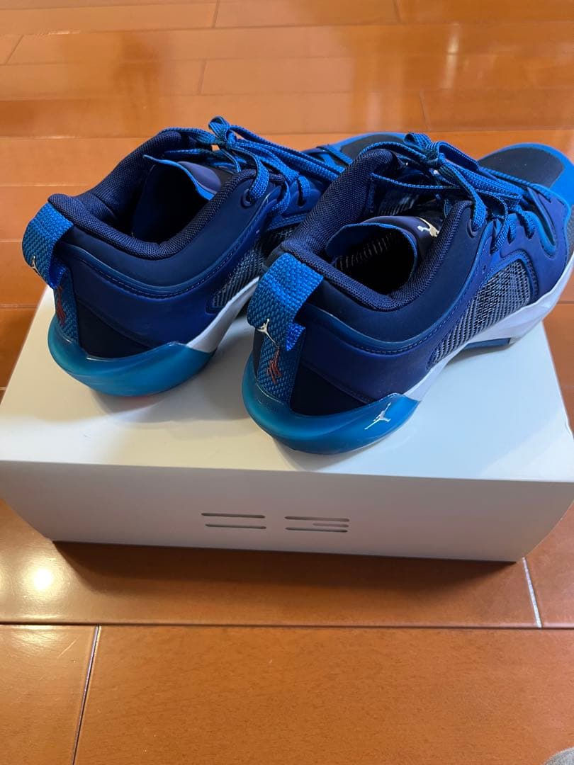 エアジョーダン37LOW PF 9.5インチ（27.5㎝）青！バッシュケース付！