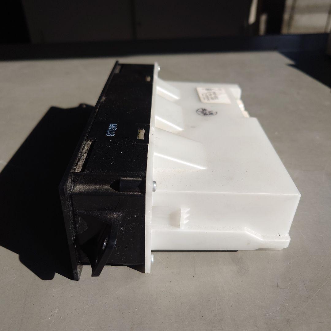 エアコンコントロールパネル 日野　プロフィア