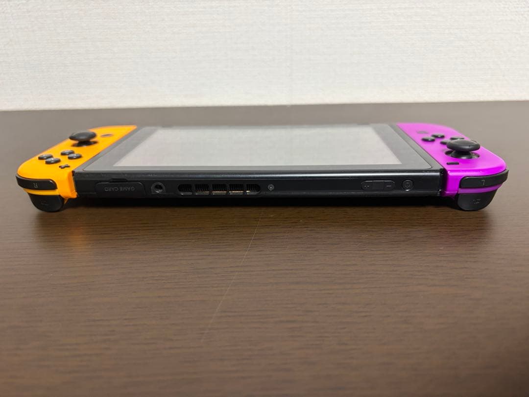 M*O様 Nintendo Switch 本体 ネオンパープル/ネオンオレンジ