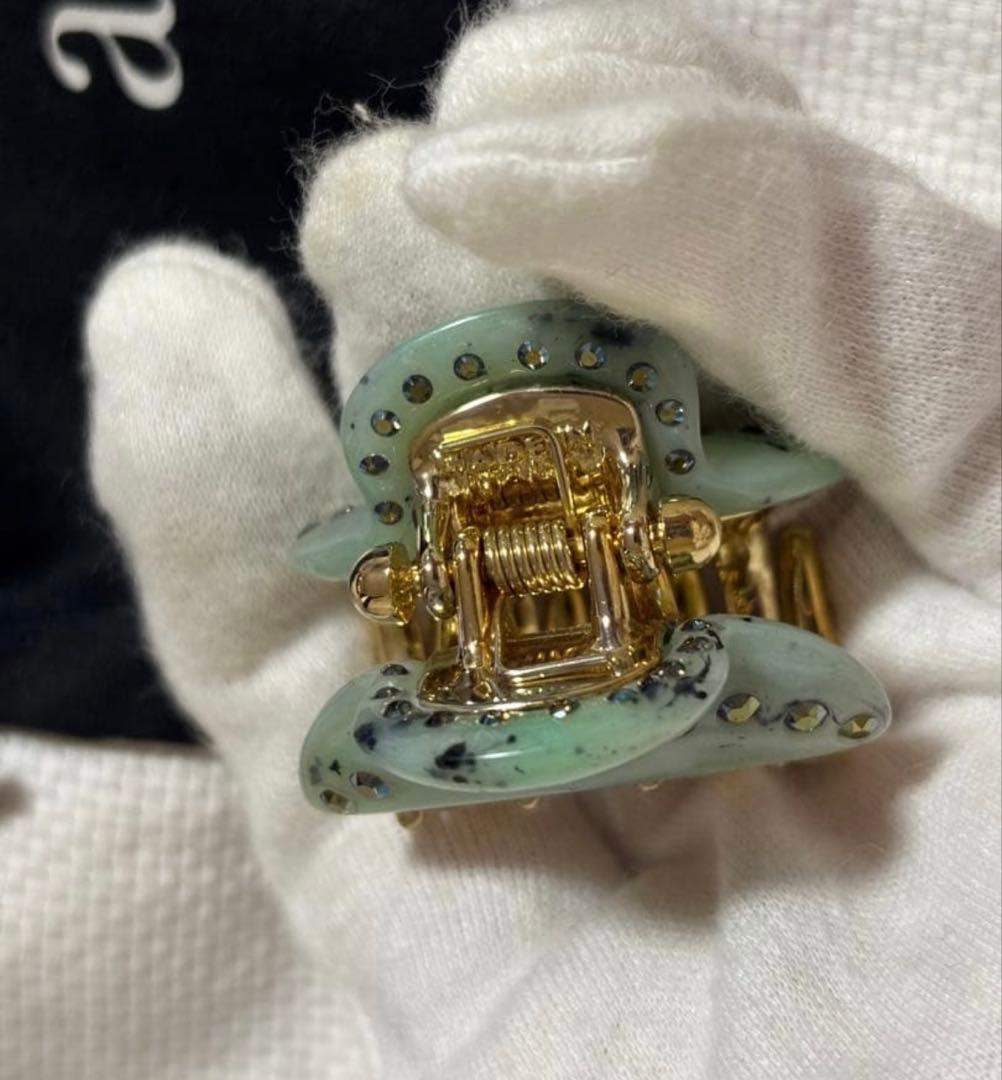 violakiss　2個　アッカ acca クリップ　ティアラクイーン