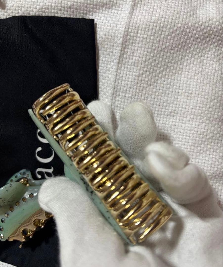 violakiss　2個　アッカ acca クリップ　ティアラクイーン