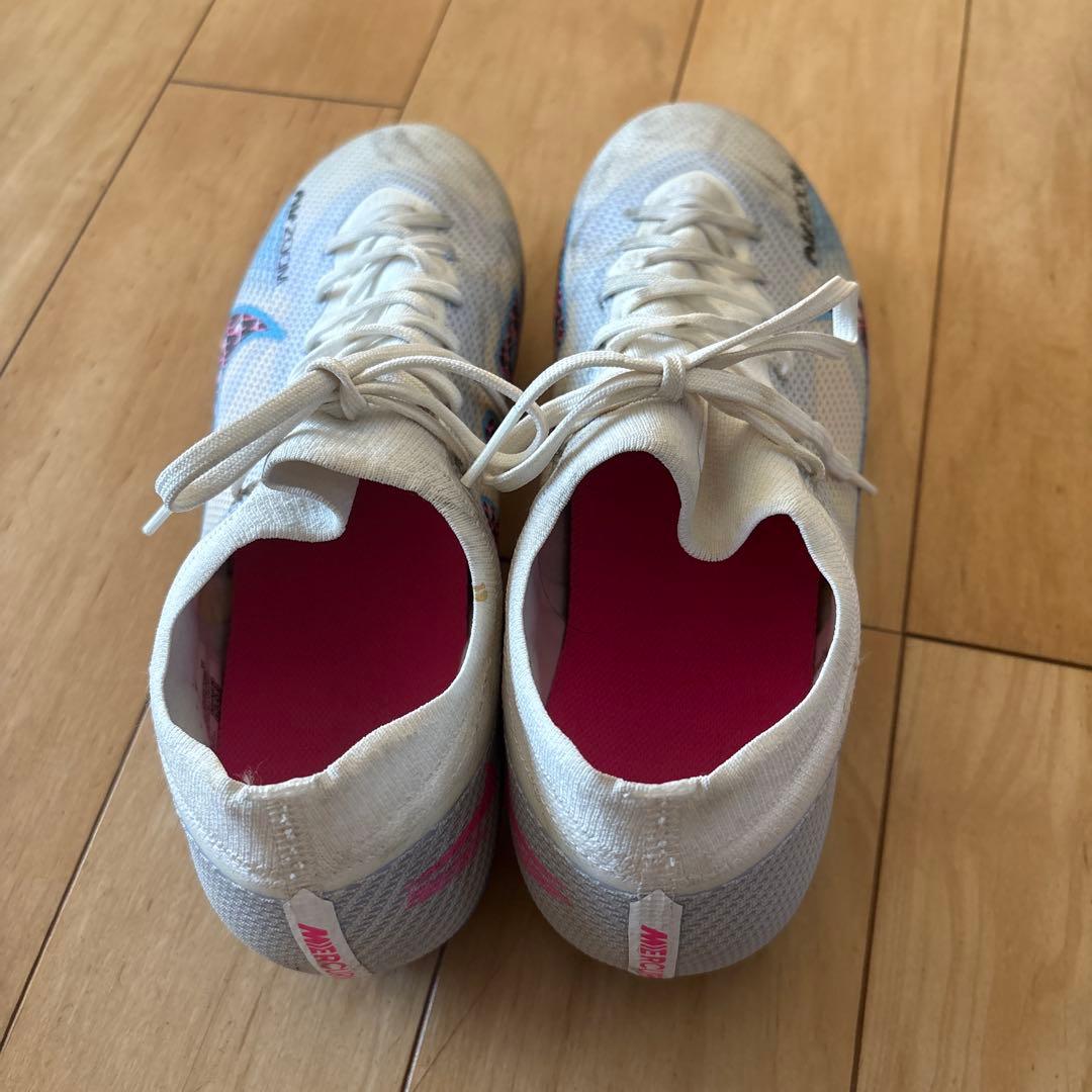 NIKEサッカースパイクレジェンド10アカデミーTF