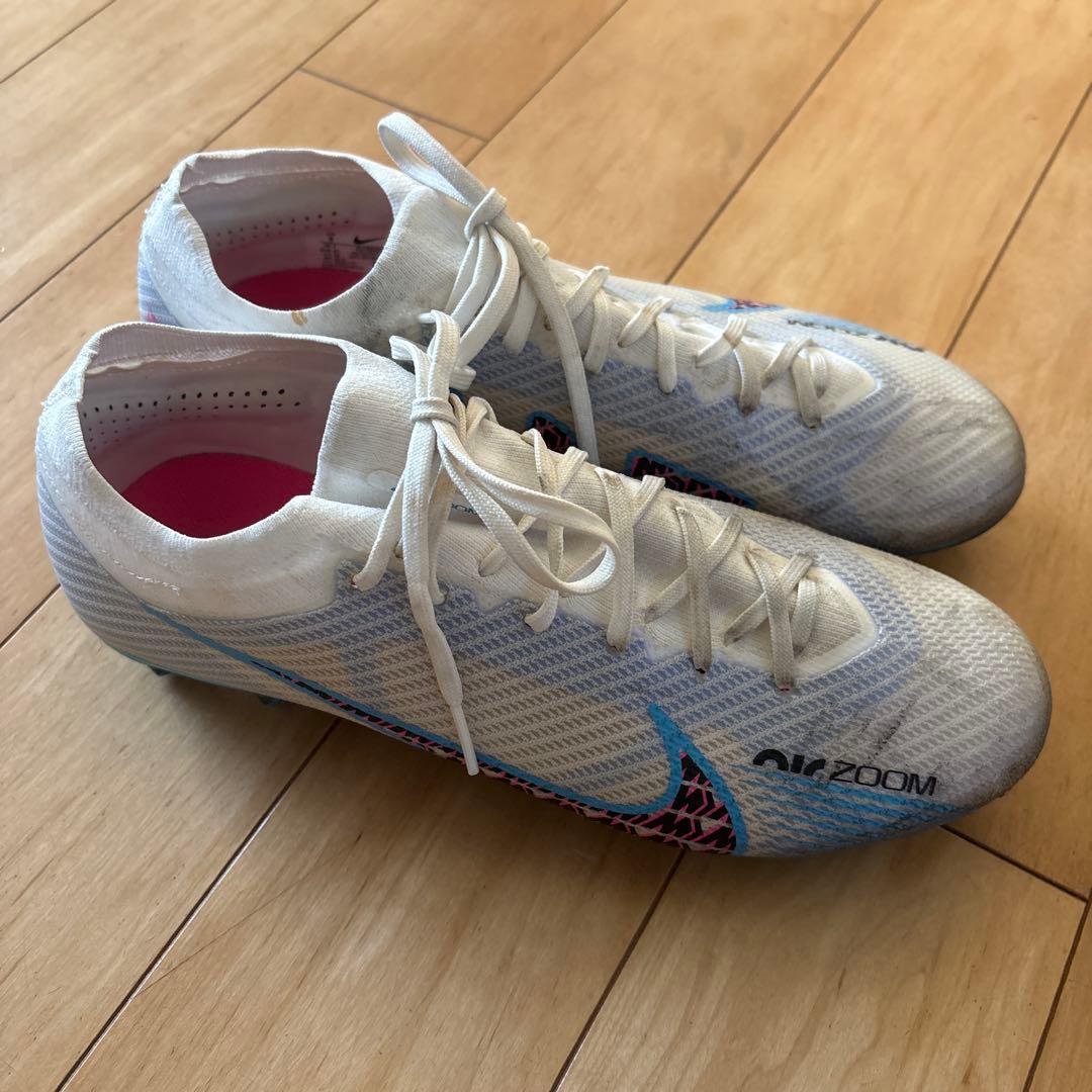 NIKEサッカースパイクレジェンド10アカデミーTF