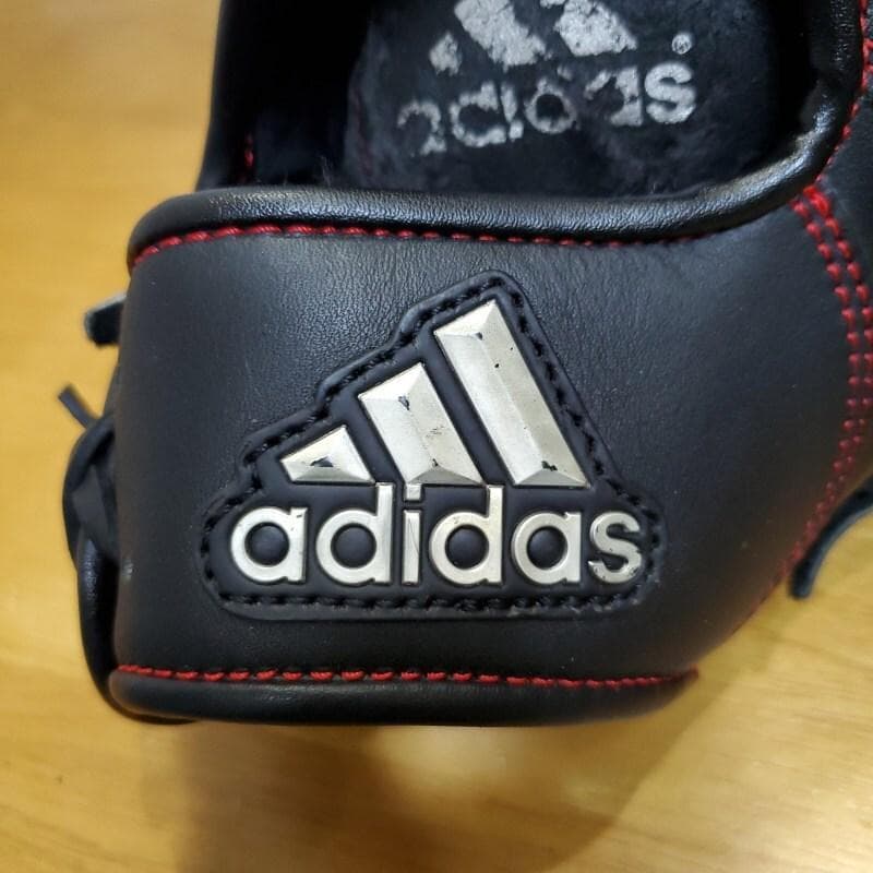 アディダス ADIDAS 和田毅モデル 限定モデル 投手用 軟式グローブ