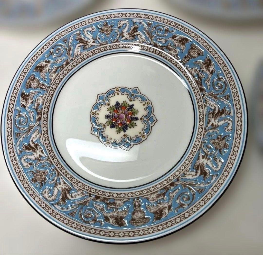 ウェッジウッド　フロレンティーン　ターコイズ　17.6cmデザートプレート　黒壺