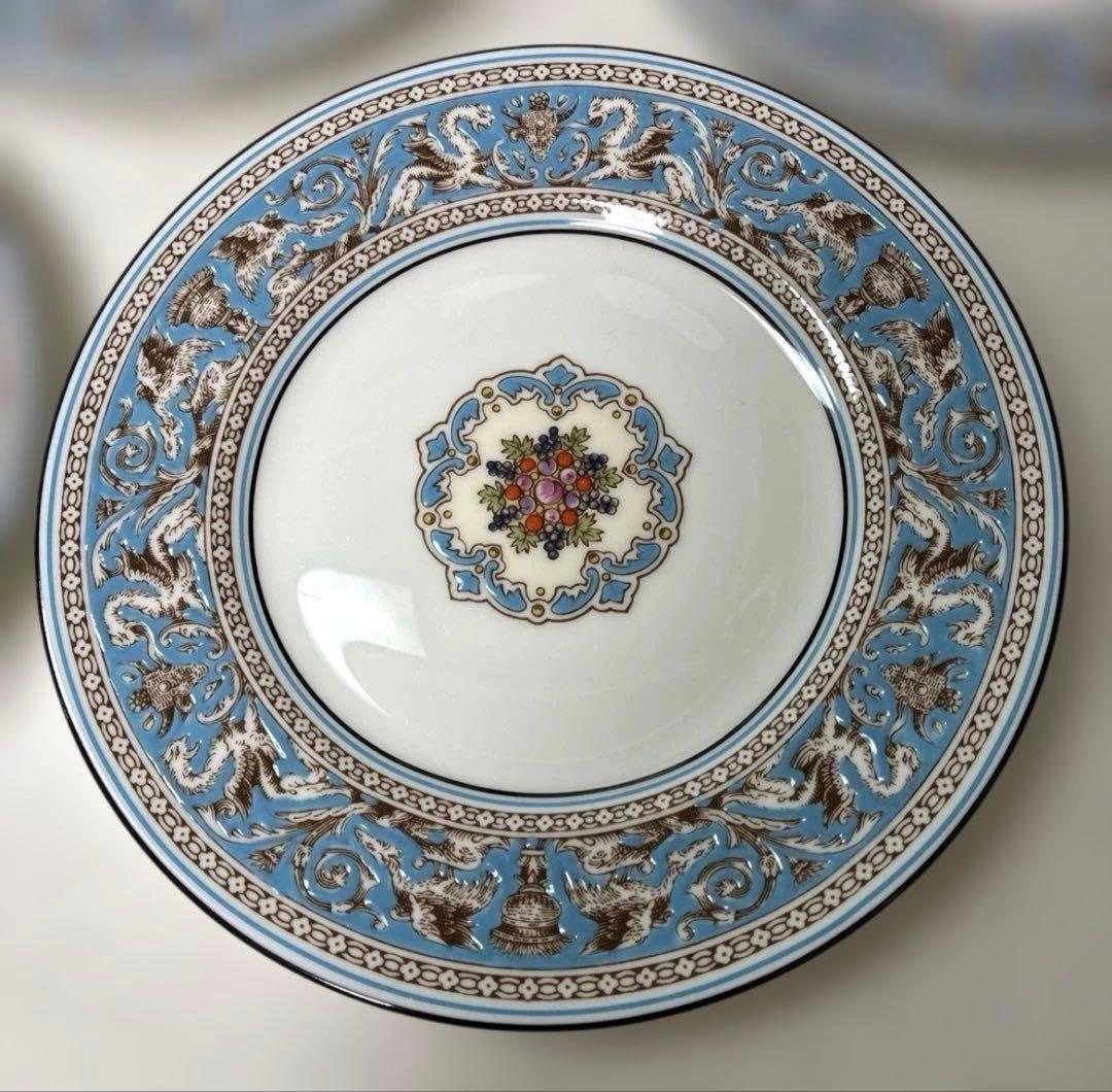 ウェッジウッド　フロレンティーン　ターコイズ　17.6cmデザートプレート　黒壺