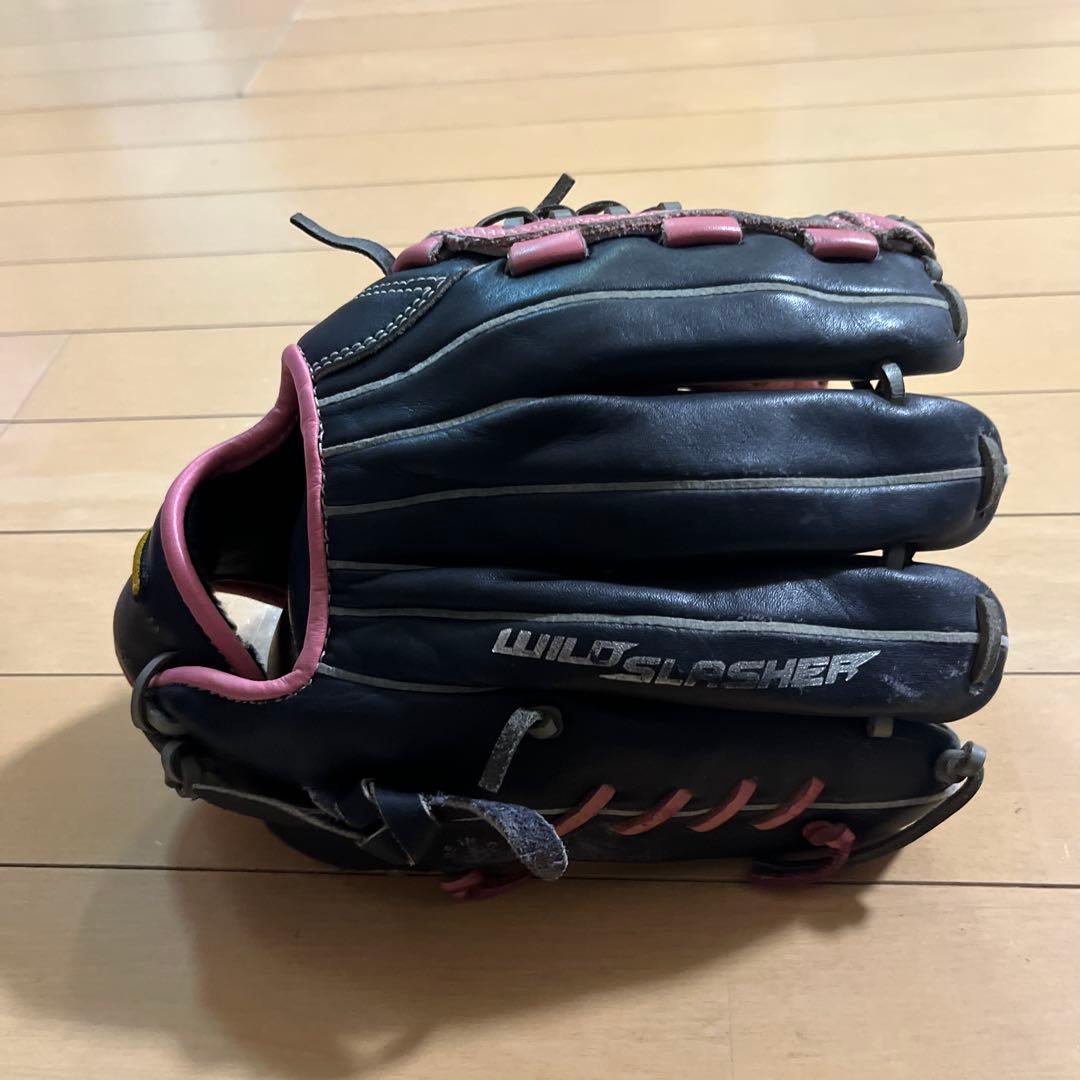 Nike DIAMOND REAL グローブ ネイビーとピンク