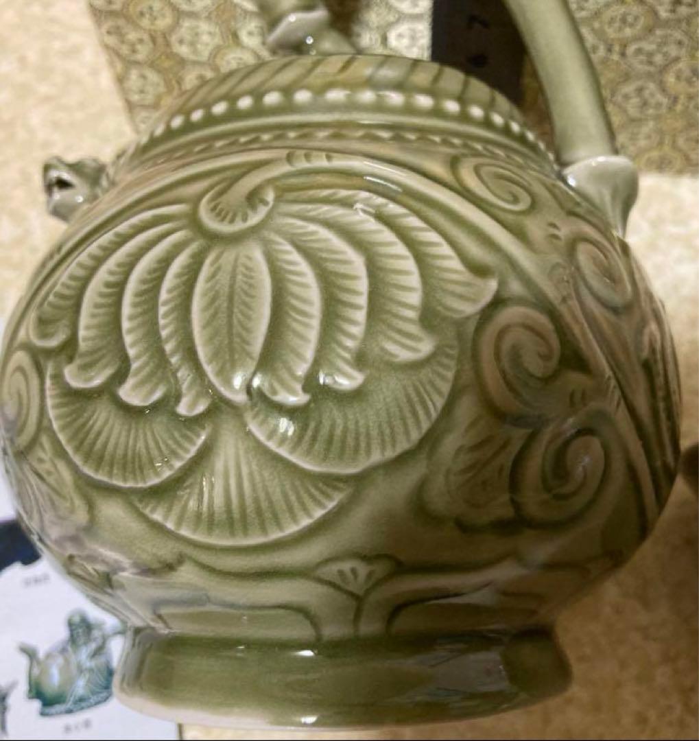 中国宋代耀州窯 倒流壶￼ 陽刻花紋 古美術品