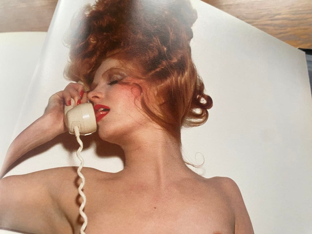 ギイ・ブルダン 写真集『Guy Bourdin: Exhibit A』