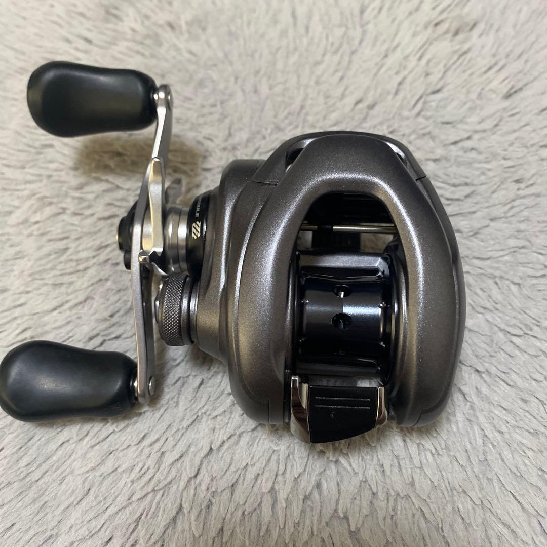 シマノ　16メタニウムMGL HG 左ハンドル　ガンメタ塗装　美品