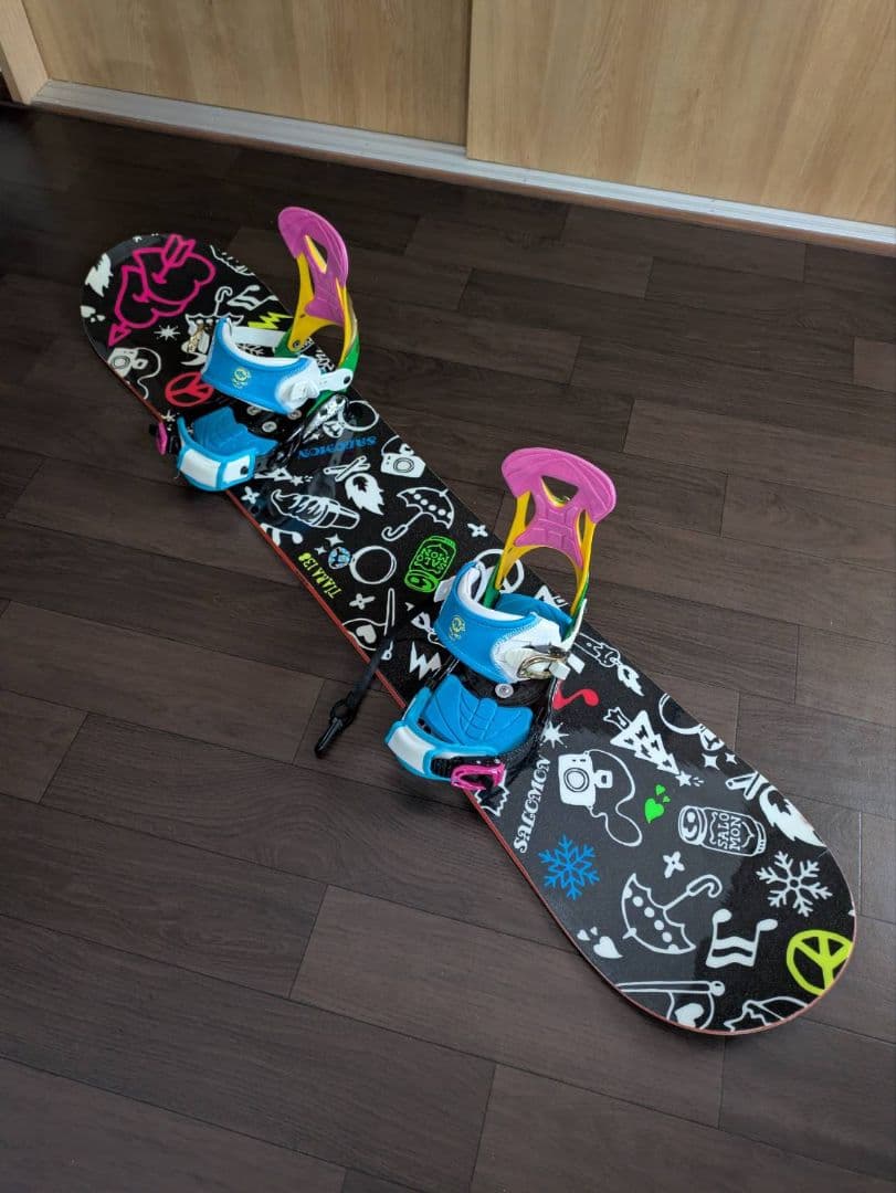 カラフル スノーボード ビンディング　ブーツ　ケース　リーシュの5点セット