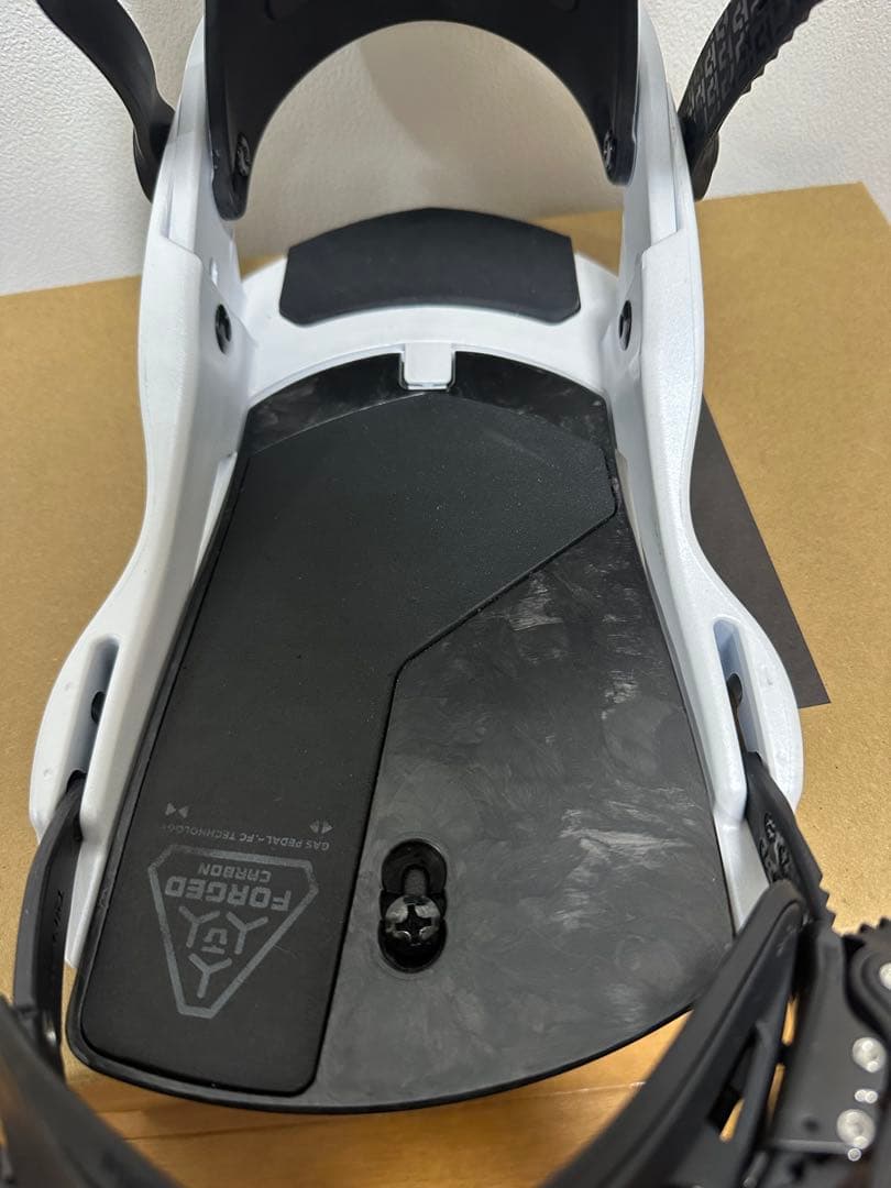 UNION ATLAS PRO メタリックホワイト Sサイズ