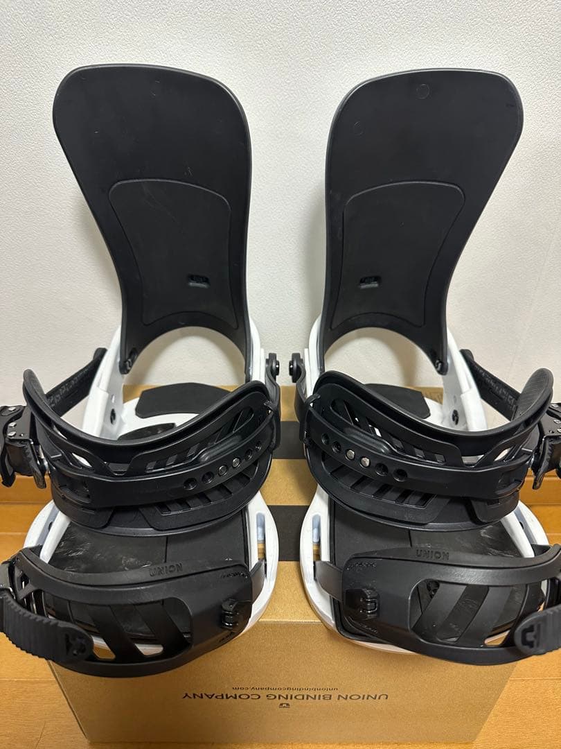 UNION ATLAS PRO メタリックホワイト Sサイズ