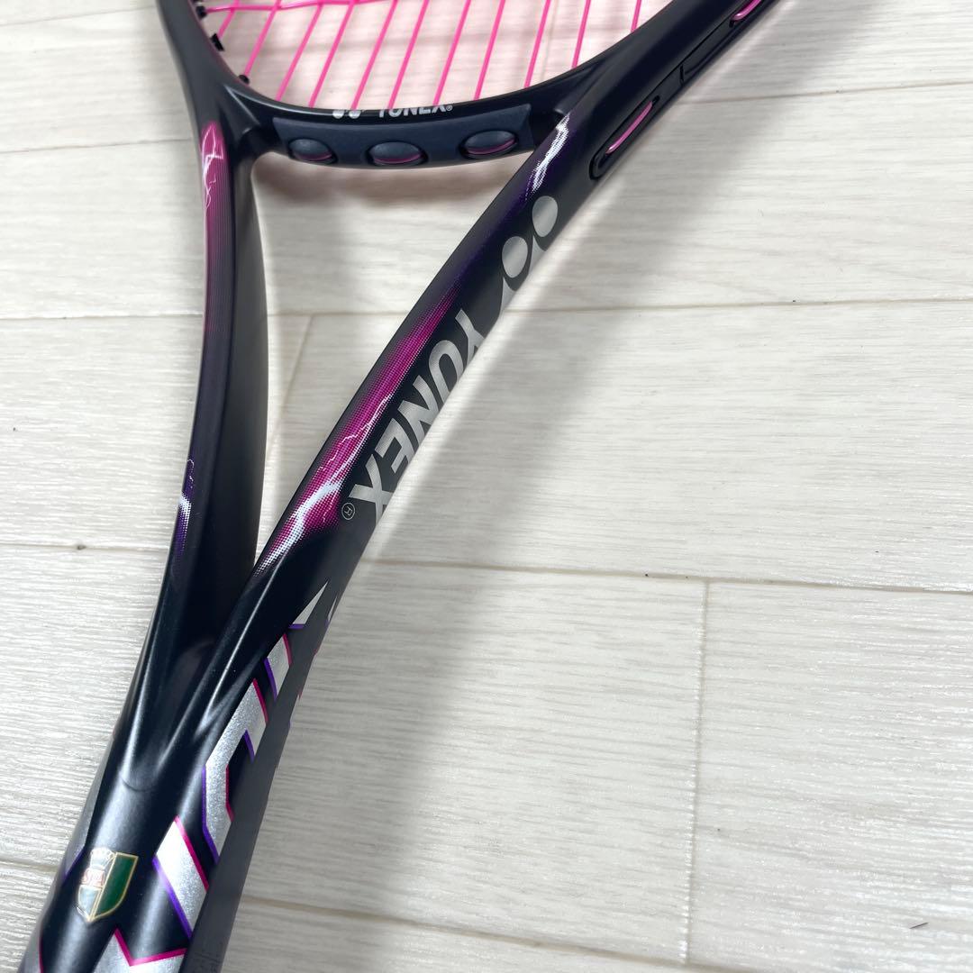 YONEX ヨネックス VOLTRAGE 5V ボルトレイジ5V