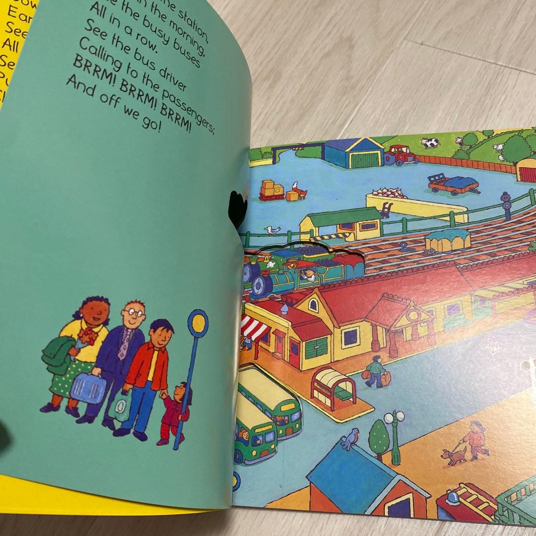 501 Down by the Station穴開き仕掛け音声絵本