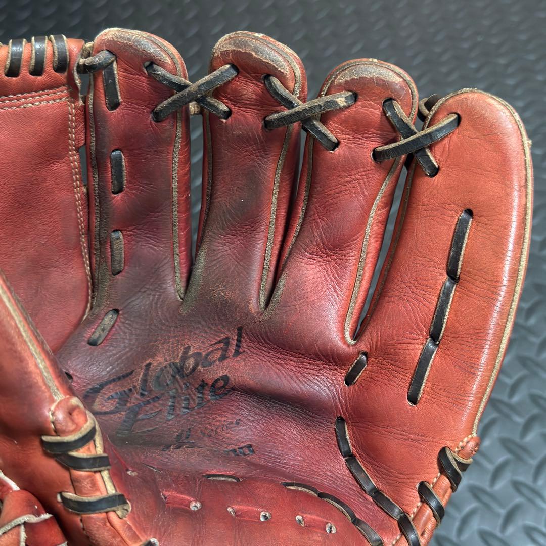 ミズノ グローバルエリート 投手　硬式 グローブ Lシリーズ 右投げ 即戦力