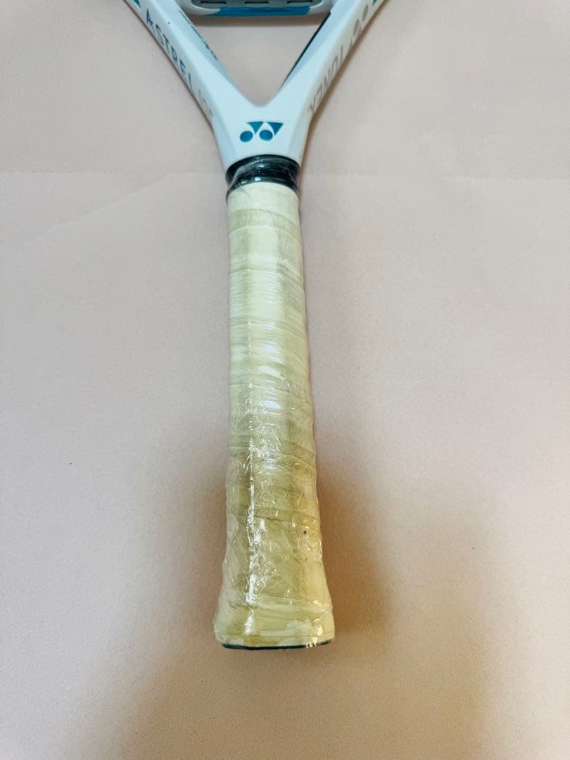 ヨネックス アストレル105 G1 軽量 テニスラケット初心者向け 人気モデル