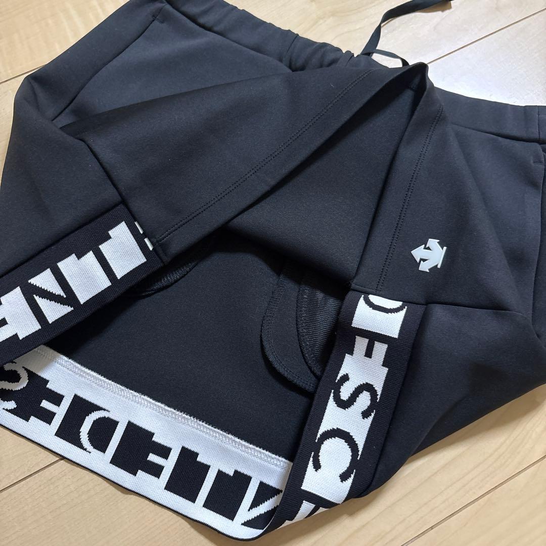 DESCENTE ゴルフウェア ポロシャツ　スカート　2点　黒　M/L