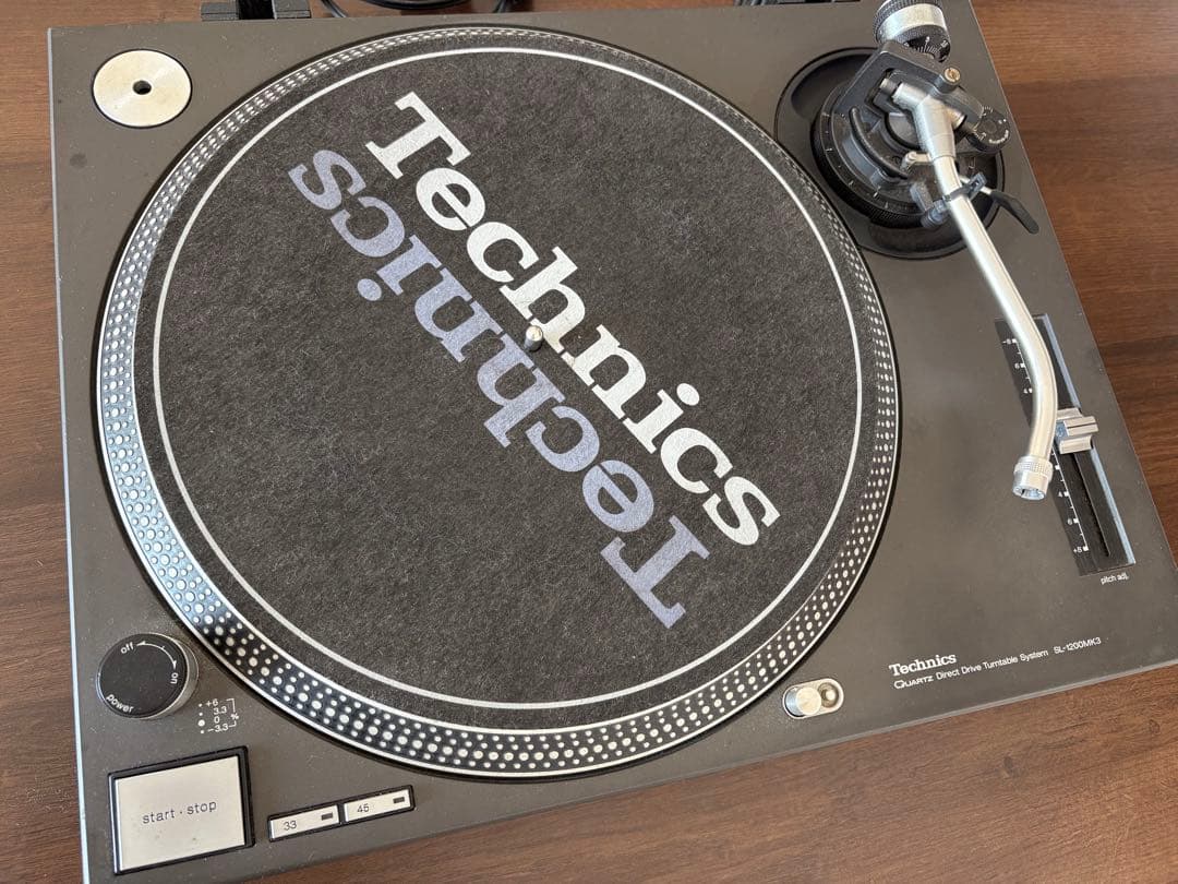 Technics SL-1200 MK3 ターンテーブル