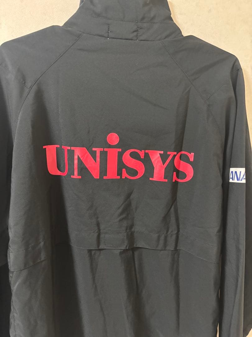 バドミントンウィンドブレーカー