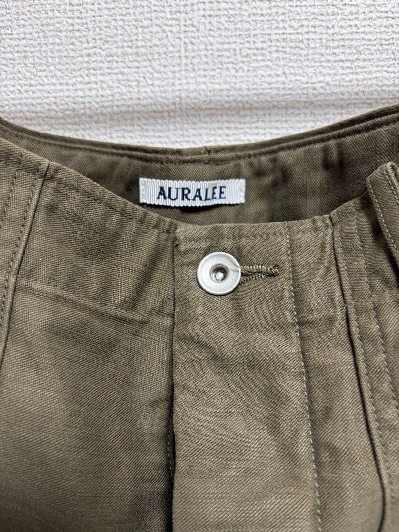 パンツ AURALEE WASHED BAGGY SATINBLEACHED BAKER