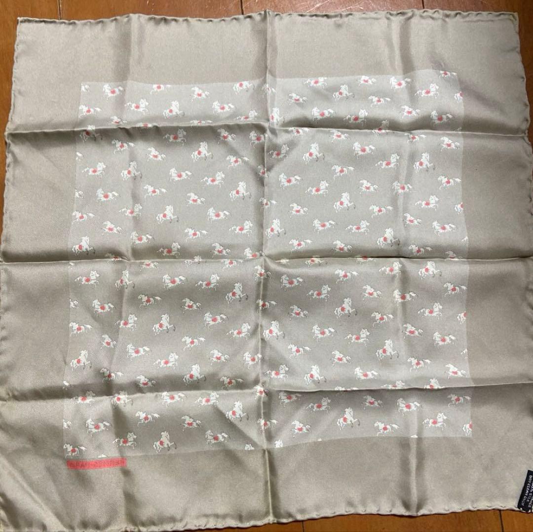 最終価格　エルメス　馬柄シルクスカーフ　ベージュ