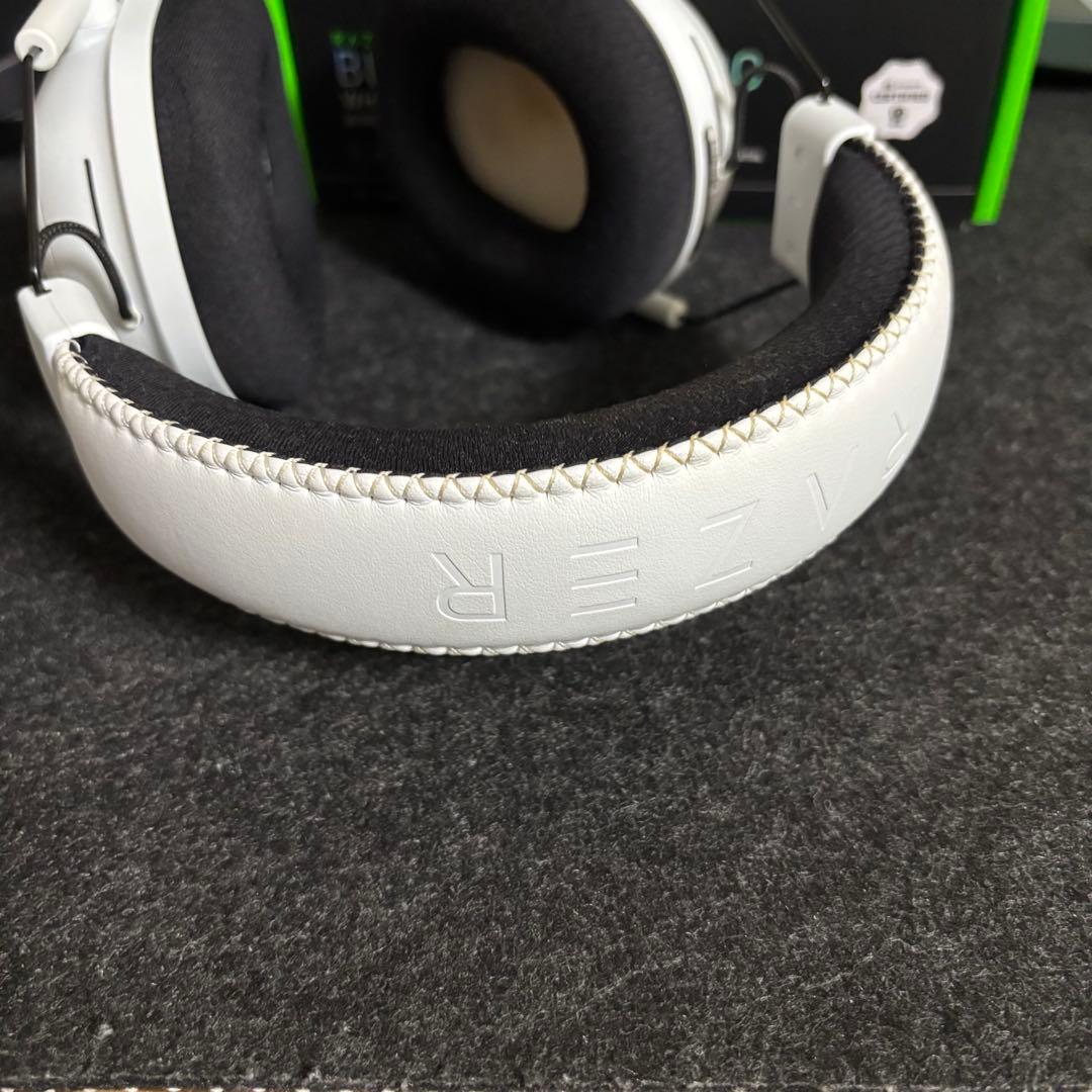 Razer BLACKSHARK V2 PRO ホワイト　ブラックシャーク