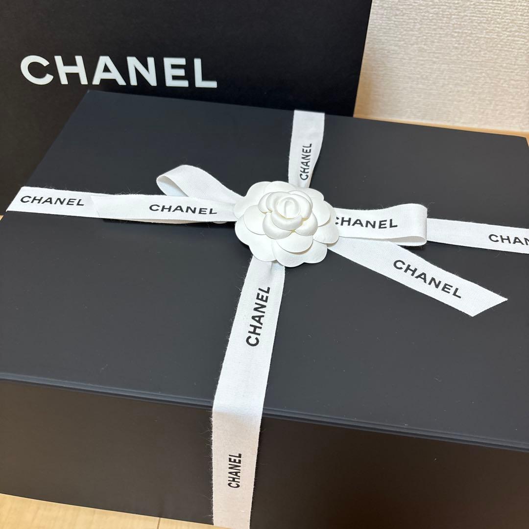 【空箱ショッパー包装紙のみ】シャネル バッグのマグネット式空箱 ショッパー