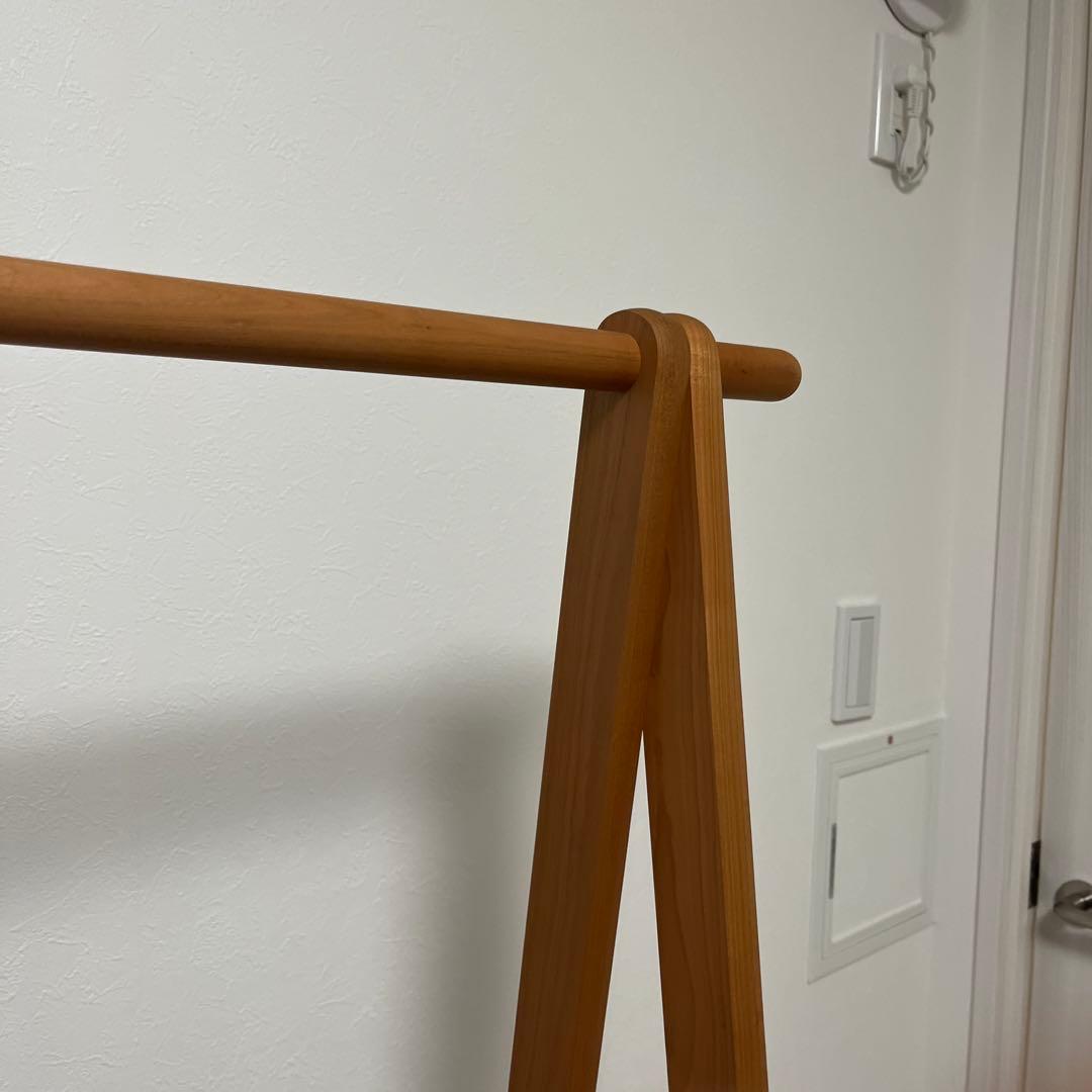 KAGURA、ハンガーラック、大変綺麗です。週末対応、本日のみ下記価格