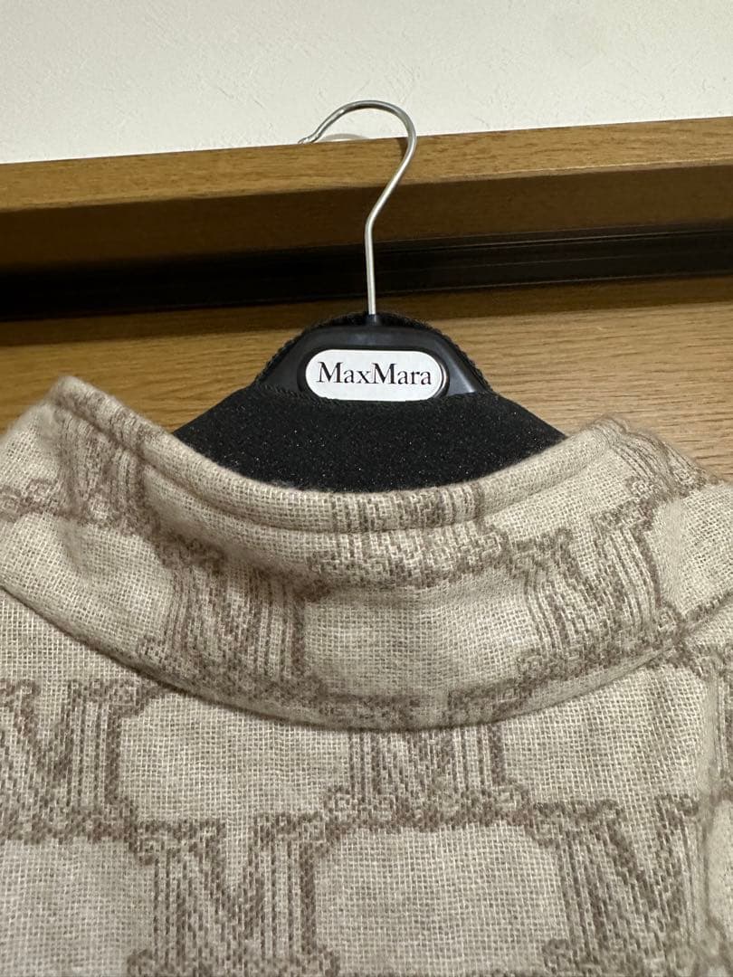 ★MaxMara Mロゴ ポンチョ新品未使用