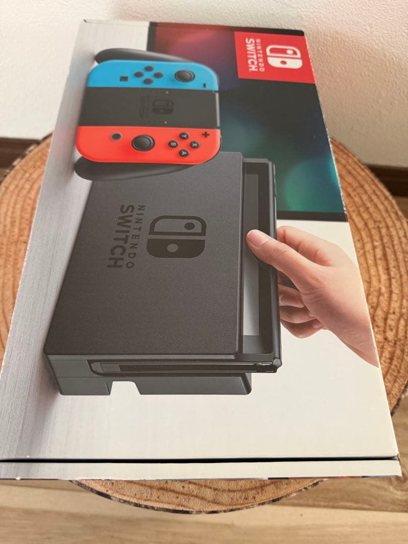 Nintendo Switch ニンテンドースイッチ本体　ネオン