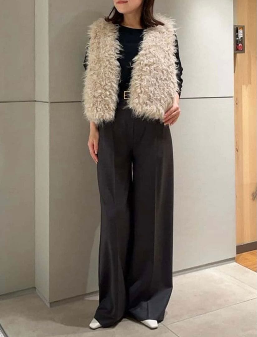 ▪️専用▪️GALLARDAGALANTE フェイクファーベスト