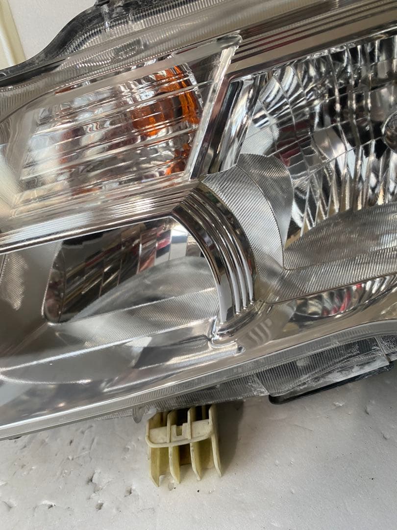 日産 セレナ C26 前期 HIDヘッドライト 左右セット