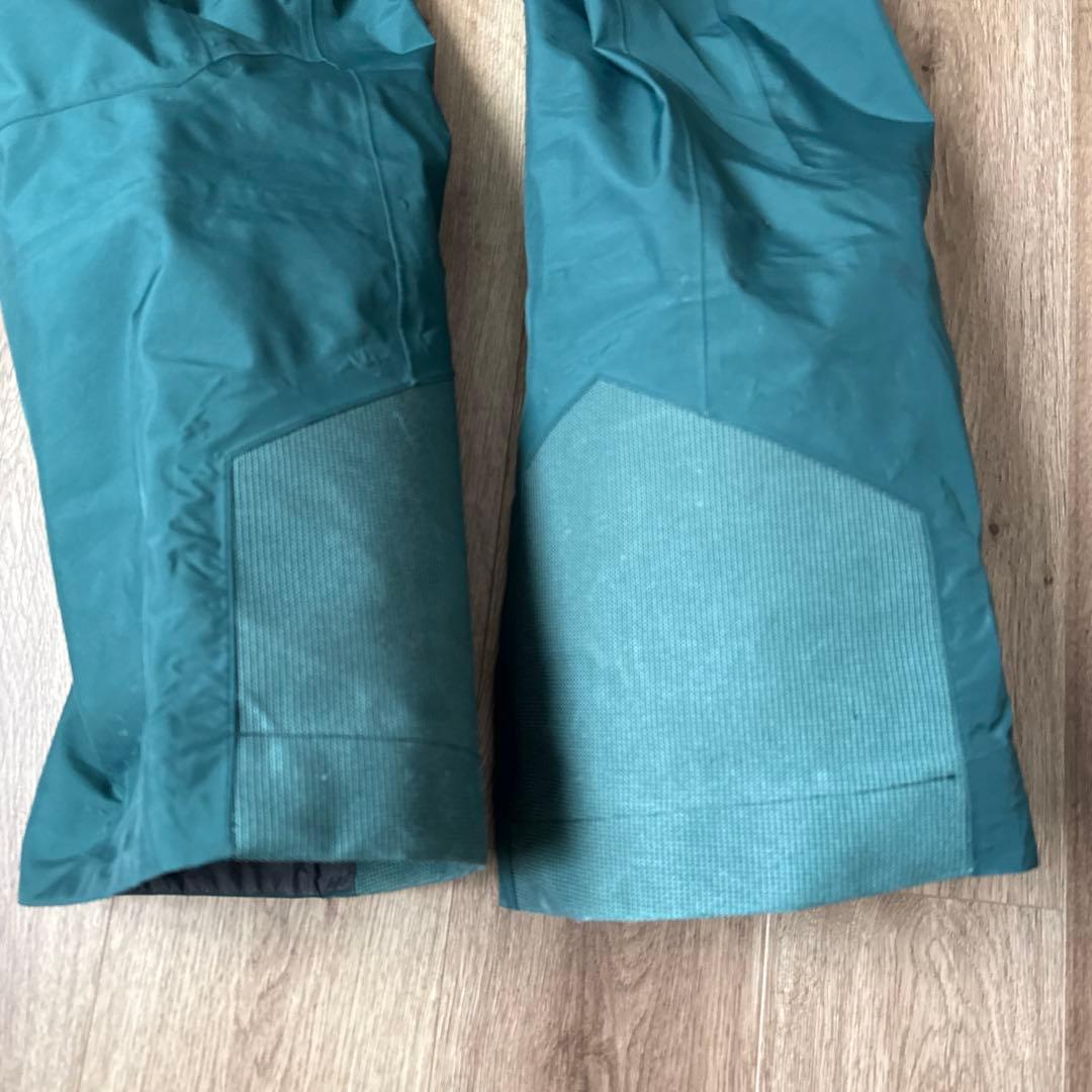 Arc'teryx ダークグリーン スキーウェア