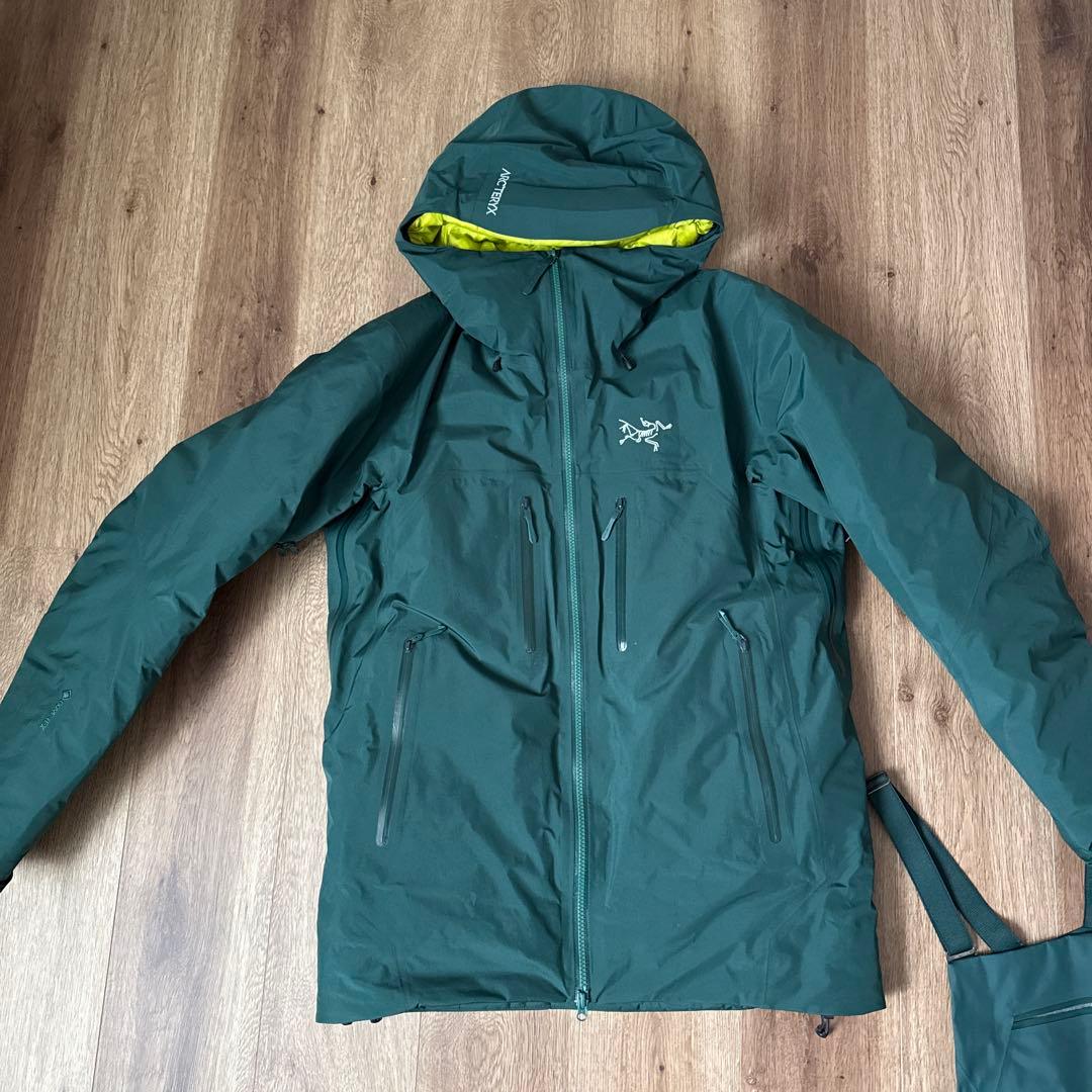 Arc'teryx ダークグリーン スキーウェア