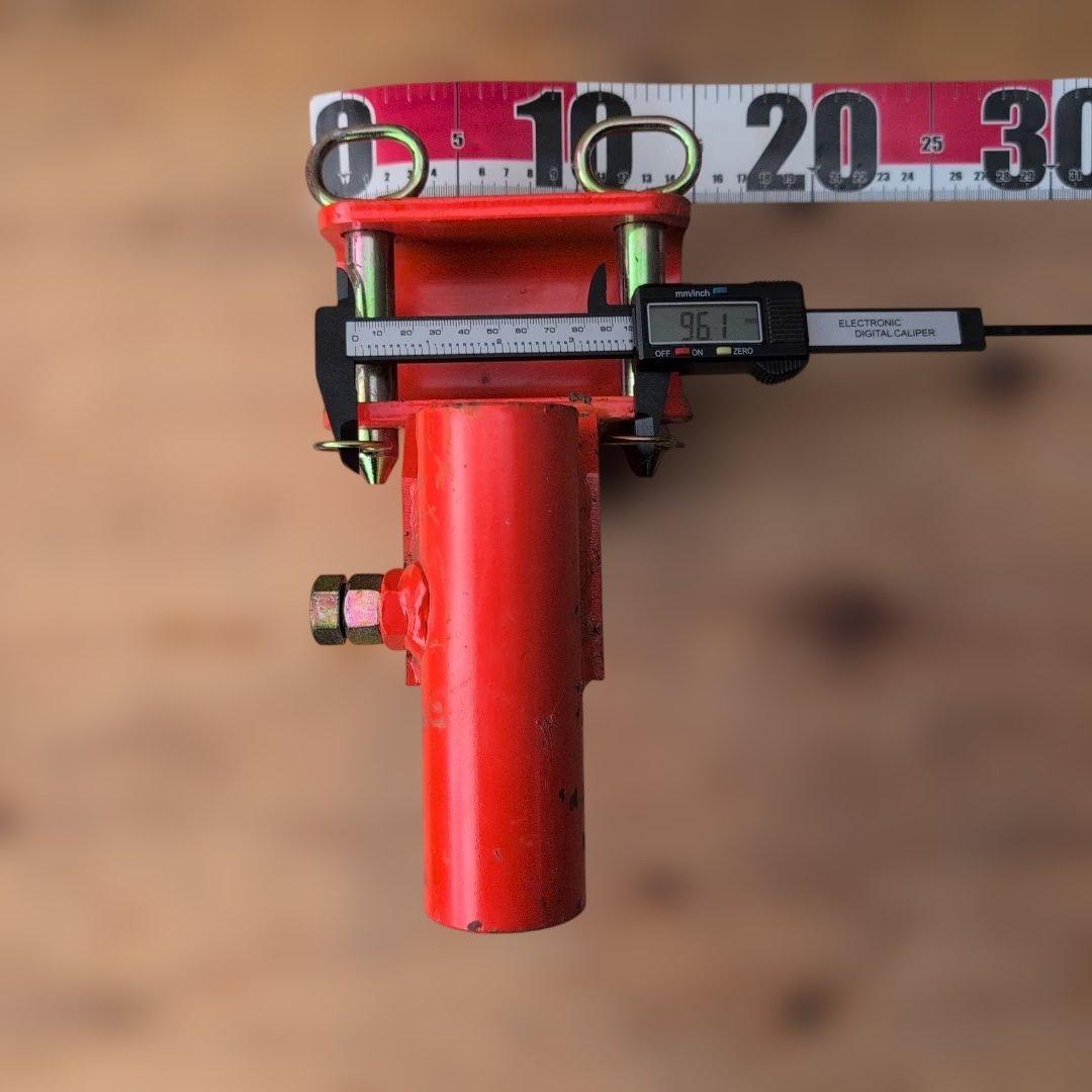 ⑲クボタ畝立金具ヒッチ取付トラクターロータリー用アタッチメント中古現状