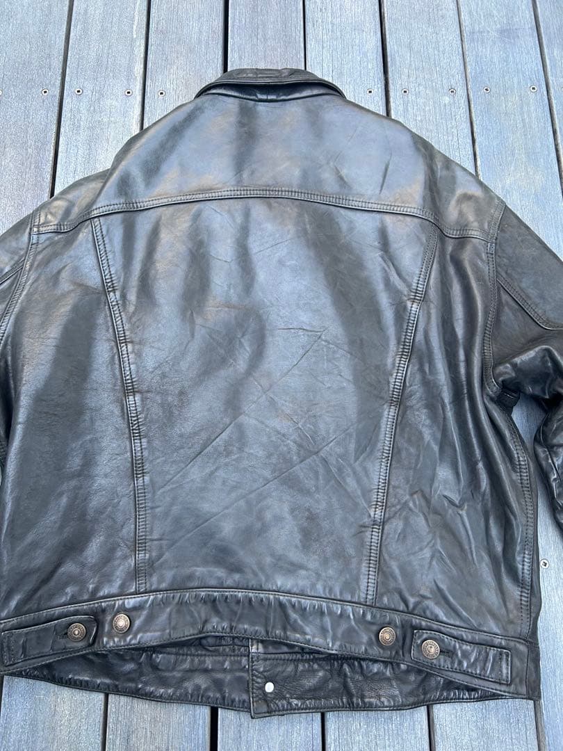 希少90sヴィンテージ ユーロ リーバイス レザートラッカージャケットXLサイズ