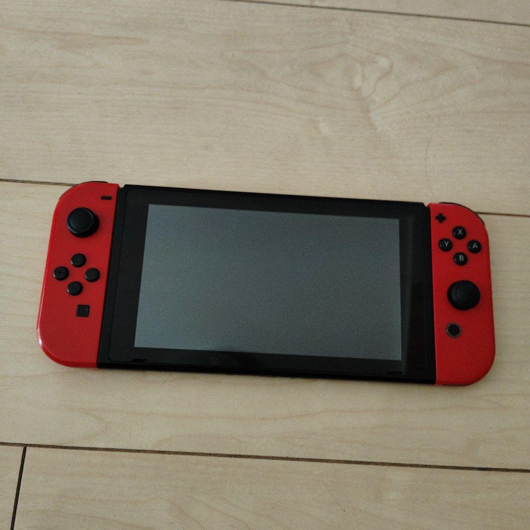 ジャンク品　Nintendo Switch レッド 本体 充電器付き
