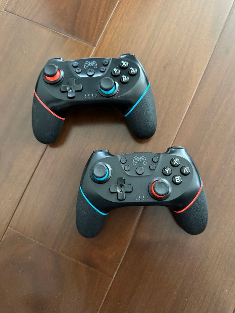 Nintendo Switch 本体 グレー(プロコン2つ・携帯ケース付き)